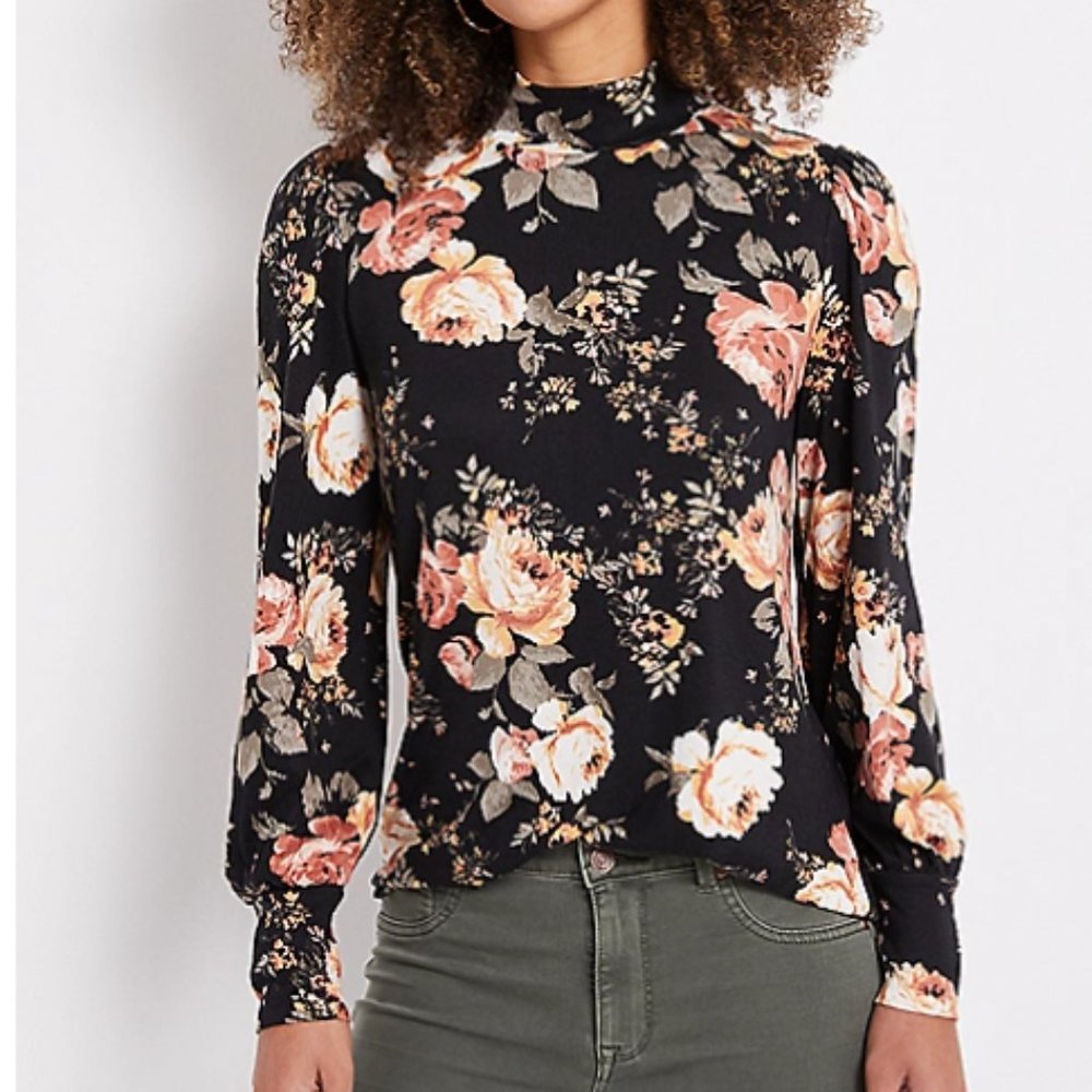 Maurices long sleeve floral turtleneck size small - brand new with tags